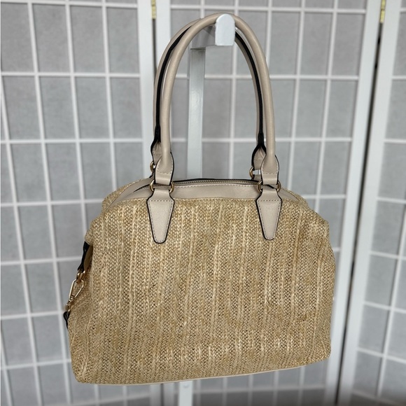 Isabelle Zara Mini Straw Duffel Purse Bag 🔥CLEAR THE CLOSET - Picture 2 of 9